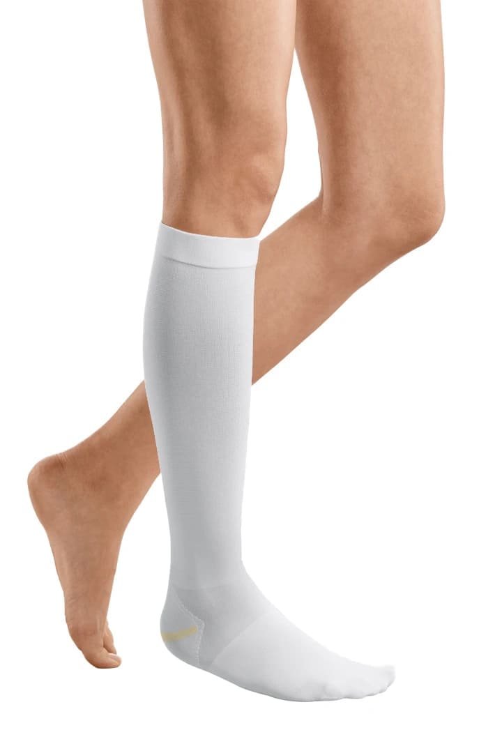 Змінні гольфи компресійні для лікування трофічних язв Medi (Німеччина) mediven Ulcer Kit білі, довгі, закритий носок, розмір 2